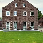 Linnebarg Hus 2 *