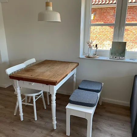 Linnebarg Hus 2 דירה *